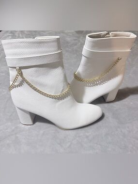 White Textured Ankle Booties with Gold Chain Accent fits size 9